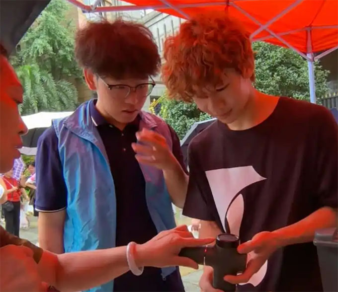 WJ롰С^աِ